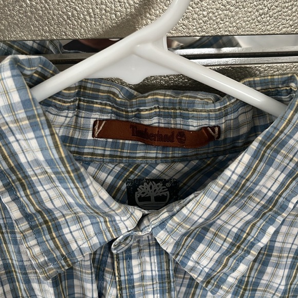 Button down - Picture 2 of 2